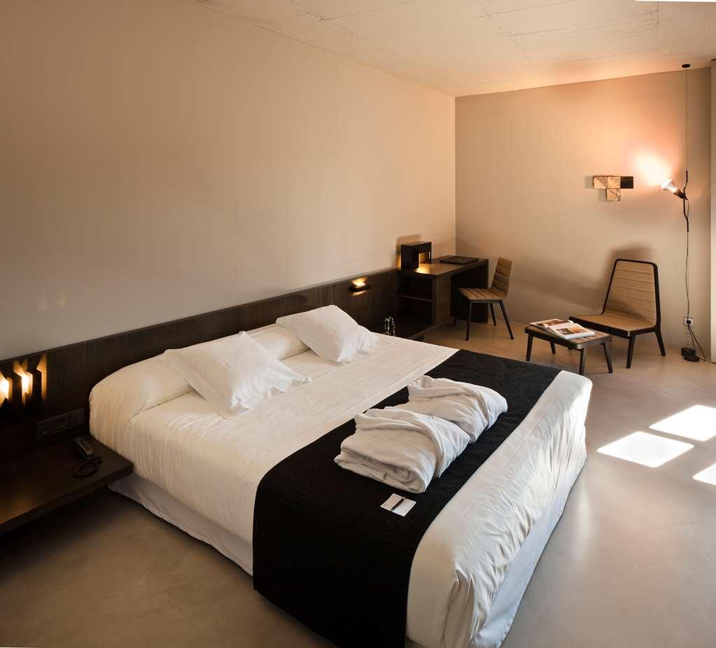 카로 호텔 발렌시아 객실 사진 A room at the hotel