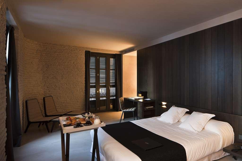 카로 호텔 발렌시아 객실 사진 A room at the hotel