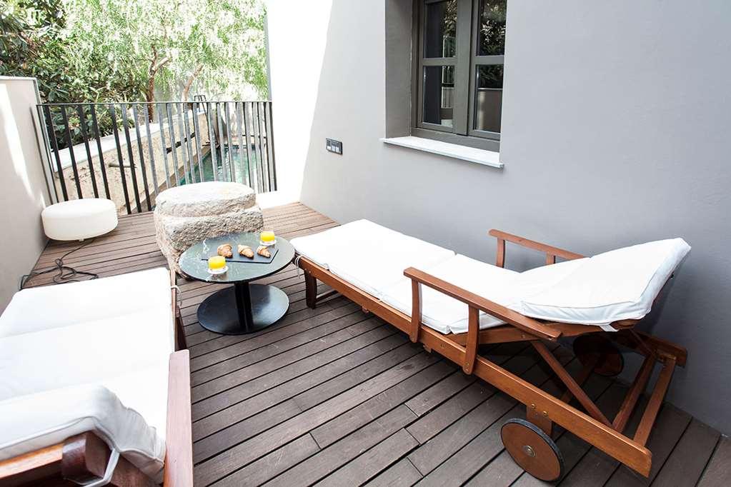 카로 호텔 발렌시아 객실 사진 A balcony