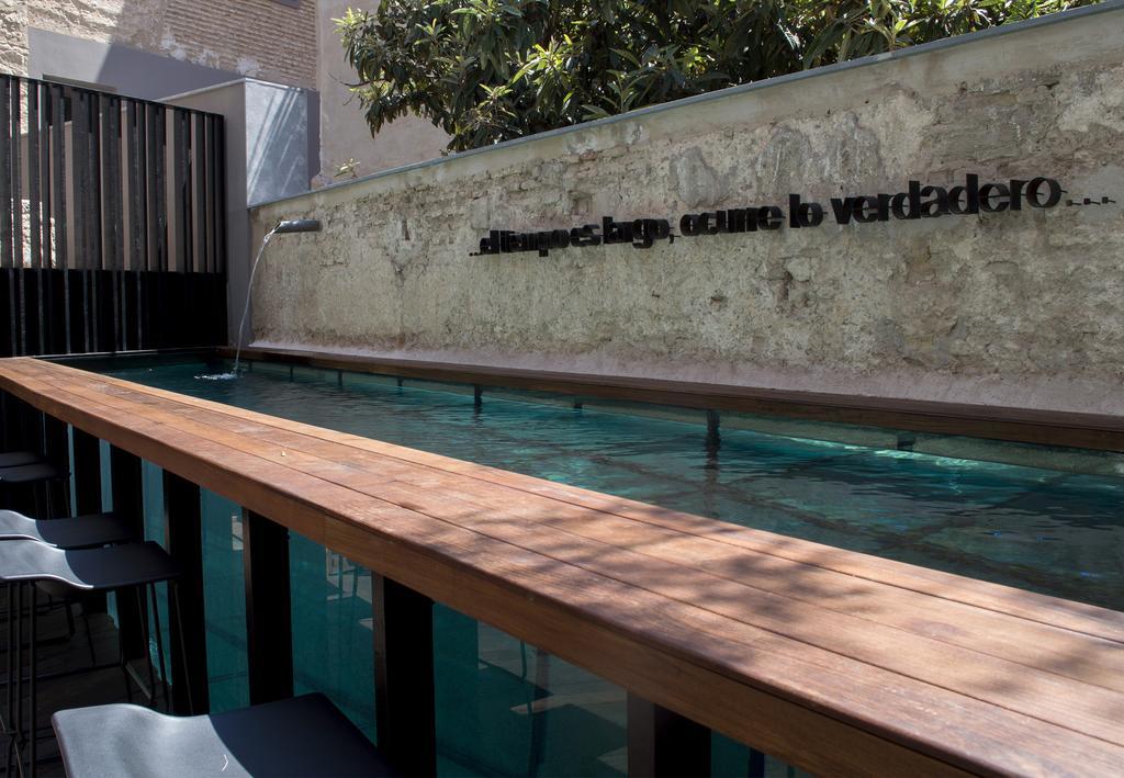 카로 호텔 발렌시아 외부 사진 The pool at the Museo Casa-Palacio de José Alfredo Jiménez Pla, in San Cristóbal de Las Casas, Chiapas, Mexico.